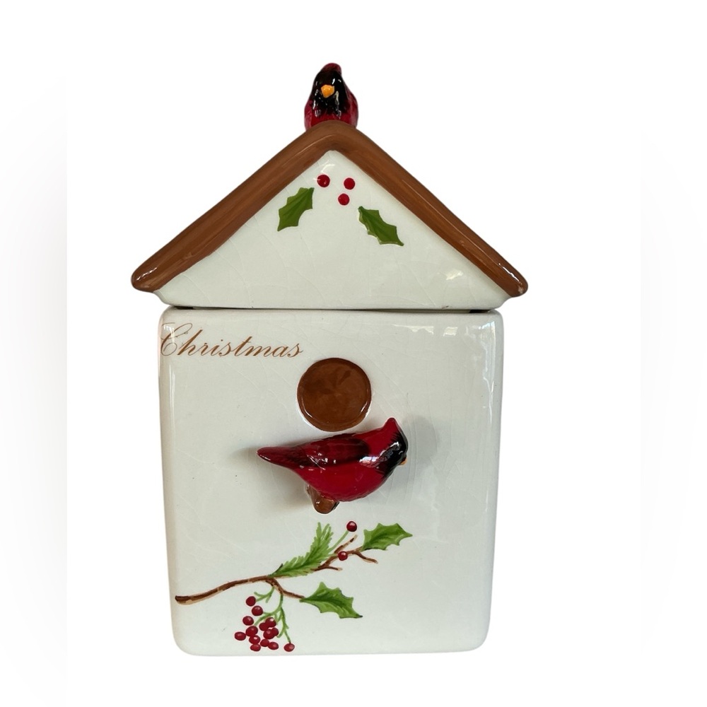 Cardinal Ceramic Birdhouse Christmas Cookie Jar Holiday Festive Party Kitchen